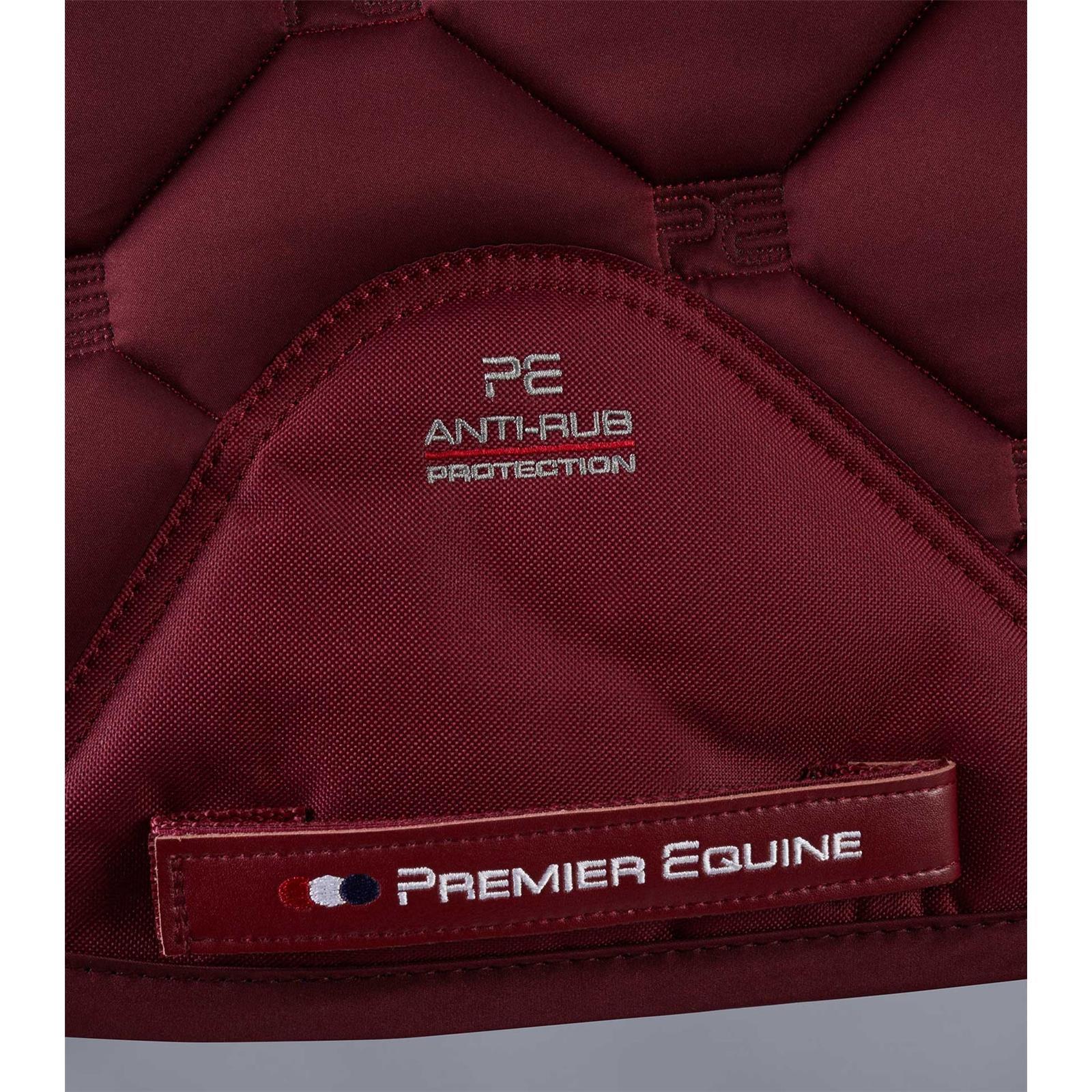 Saltare Close Contact Dressage Square Wine