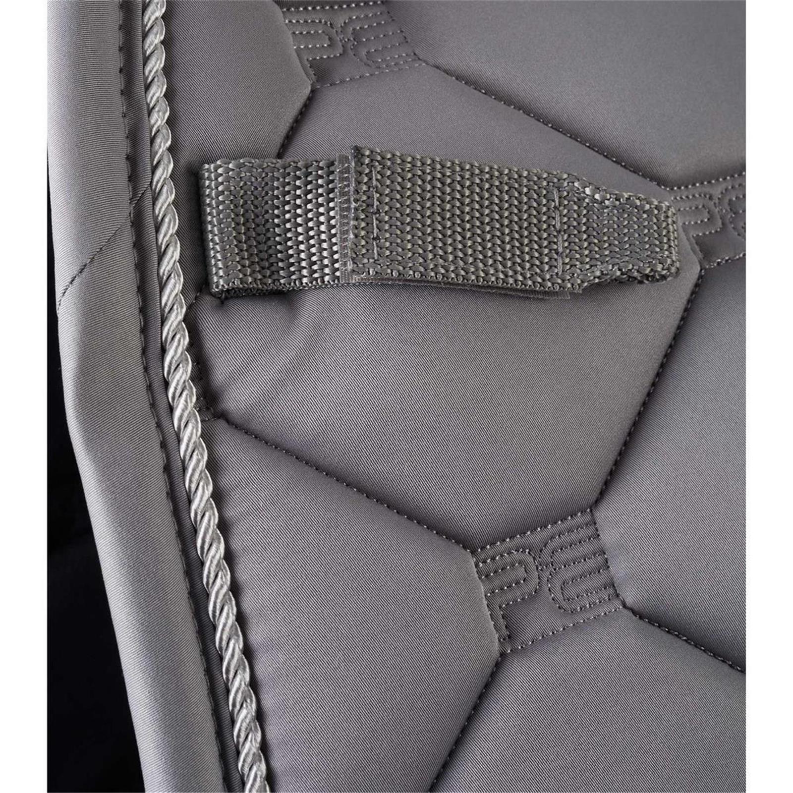 Saltare Close Contact Dressage Square Wine