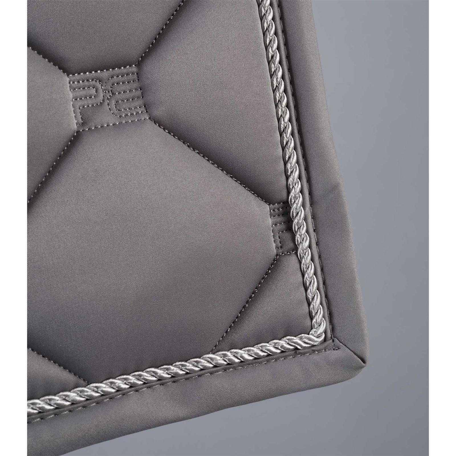 Saltare Close Contact Dressage Square Wine
