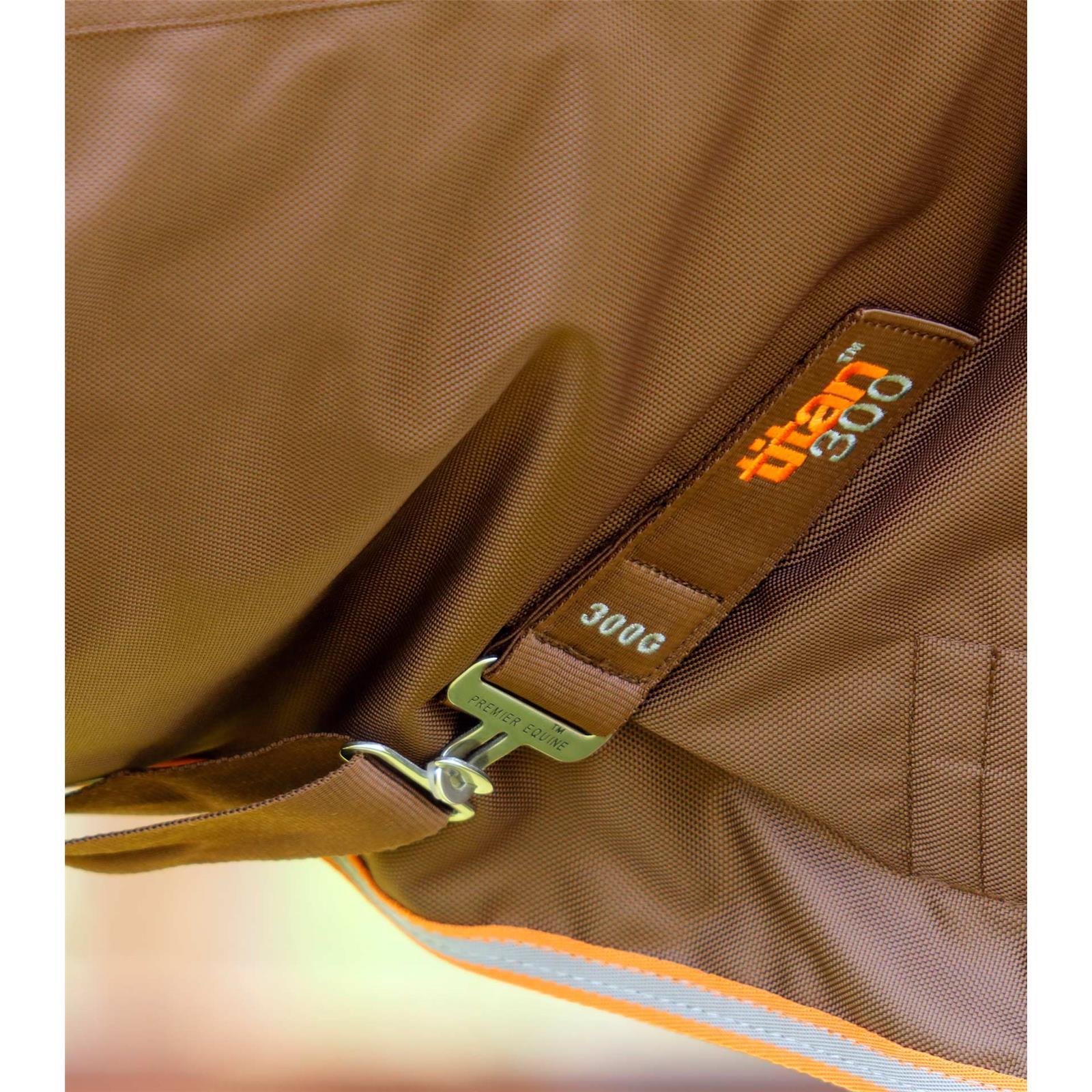 Premier Equine Titan 300g Turnout Rug with Snug-Fit Neck Cover brown 6´9 (Stockmaß 173-178 cm)