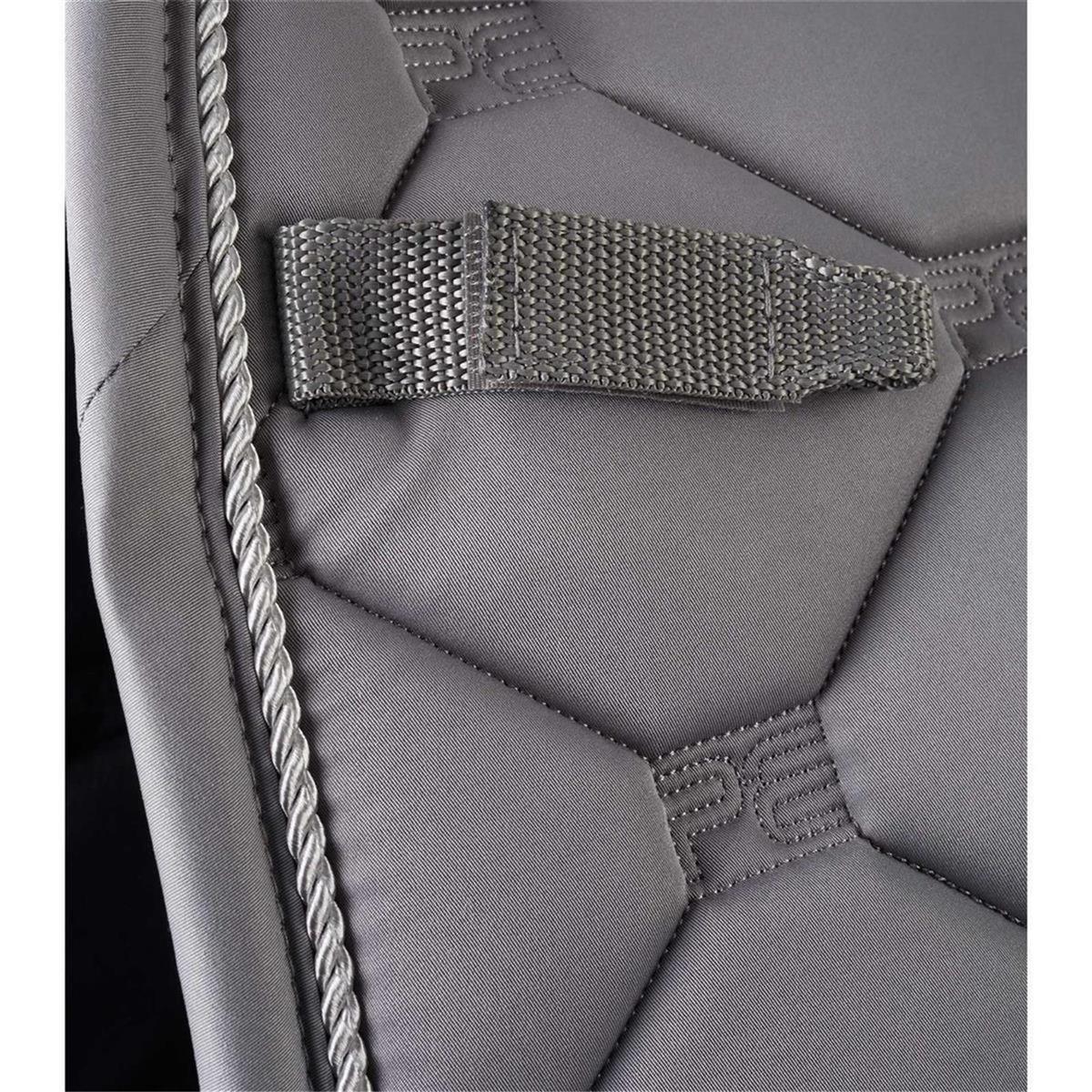 Saltare Close Contact Dressage Square Wine