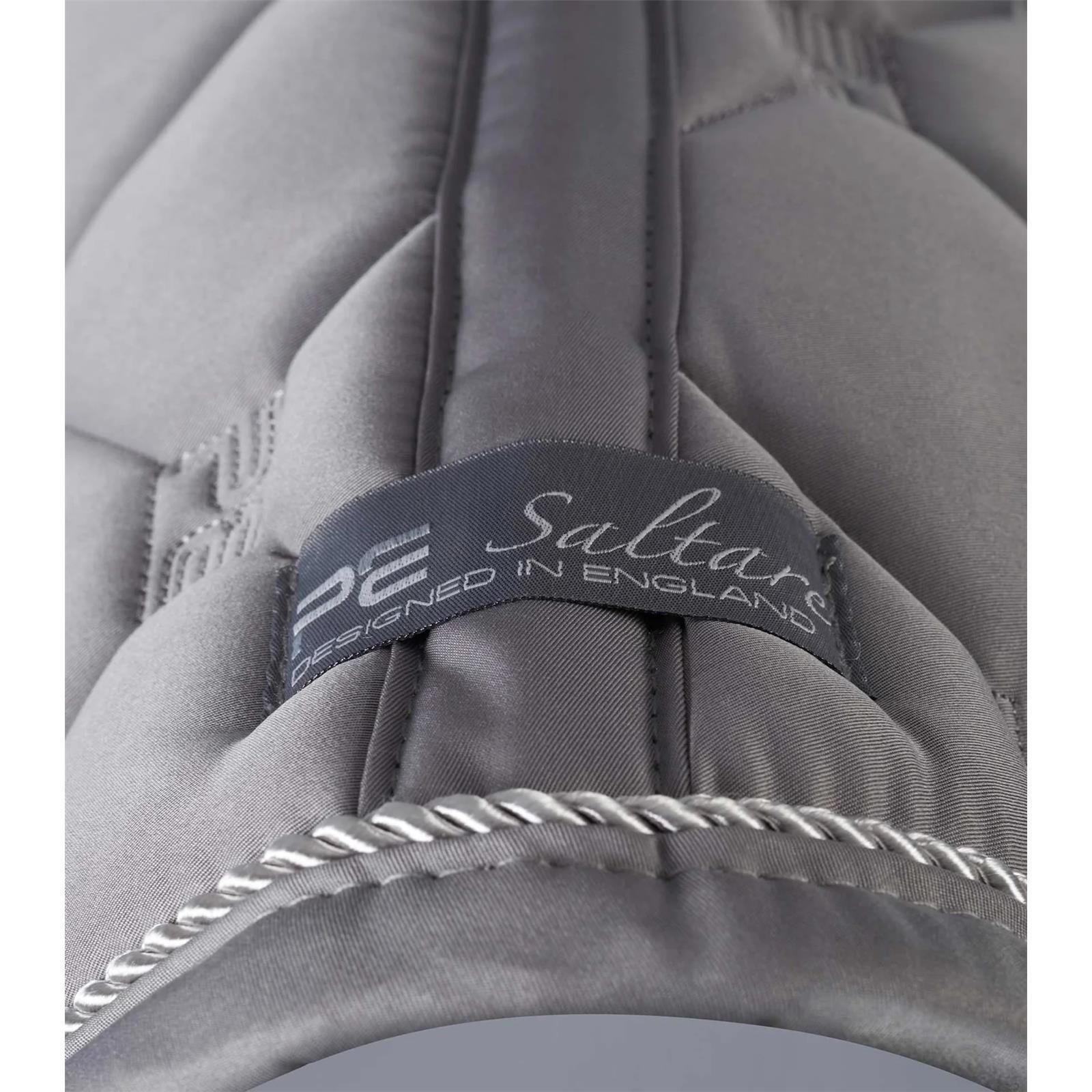Saltare Close Contact Dressage Square Grey