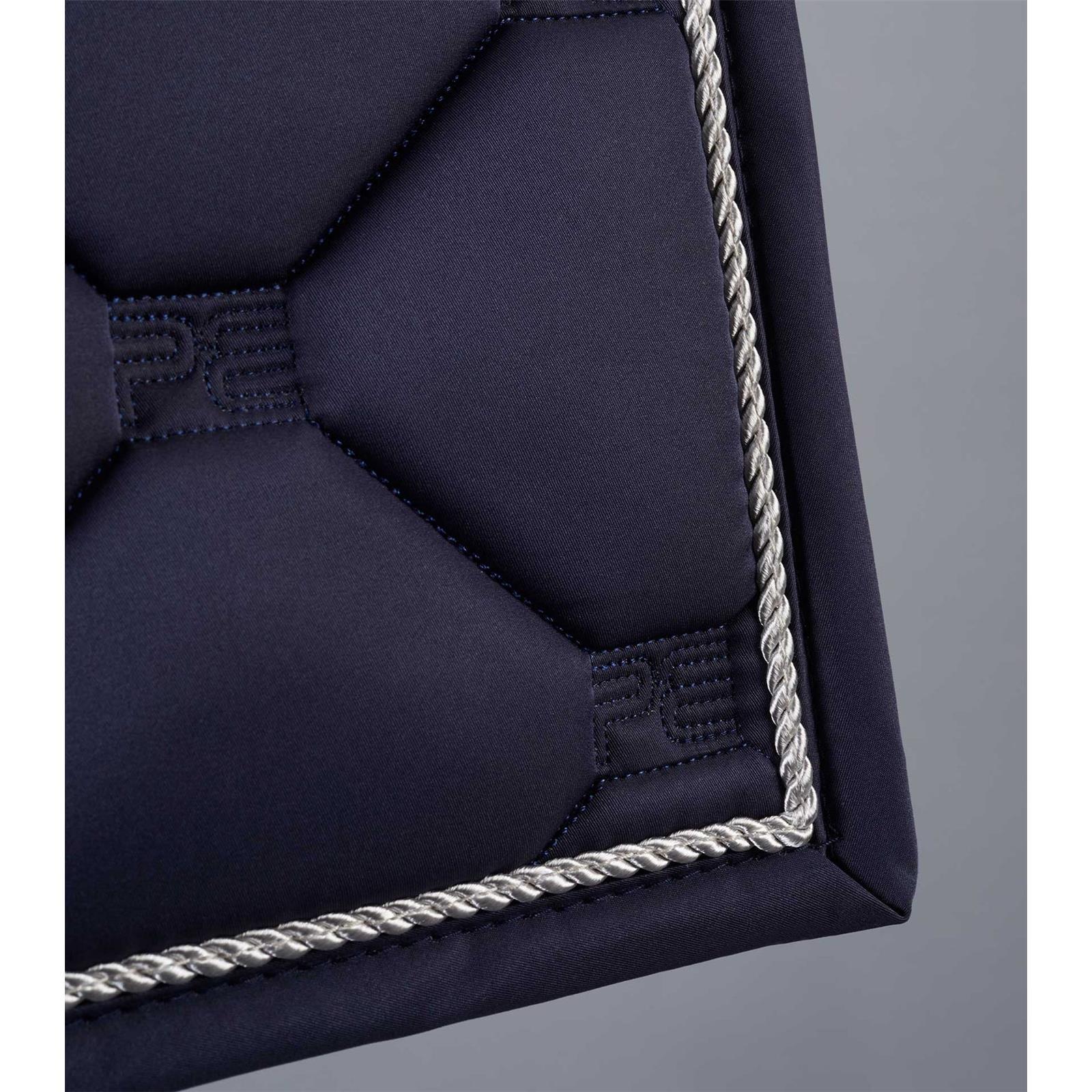 Saltare Close Contact Dressage Square Wine