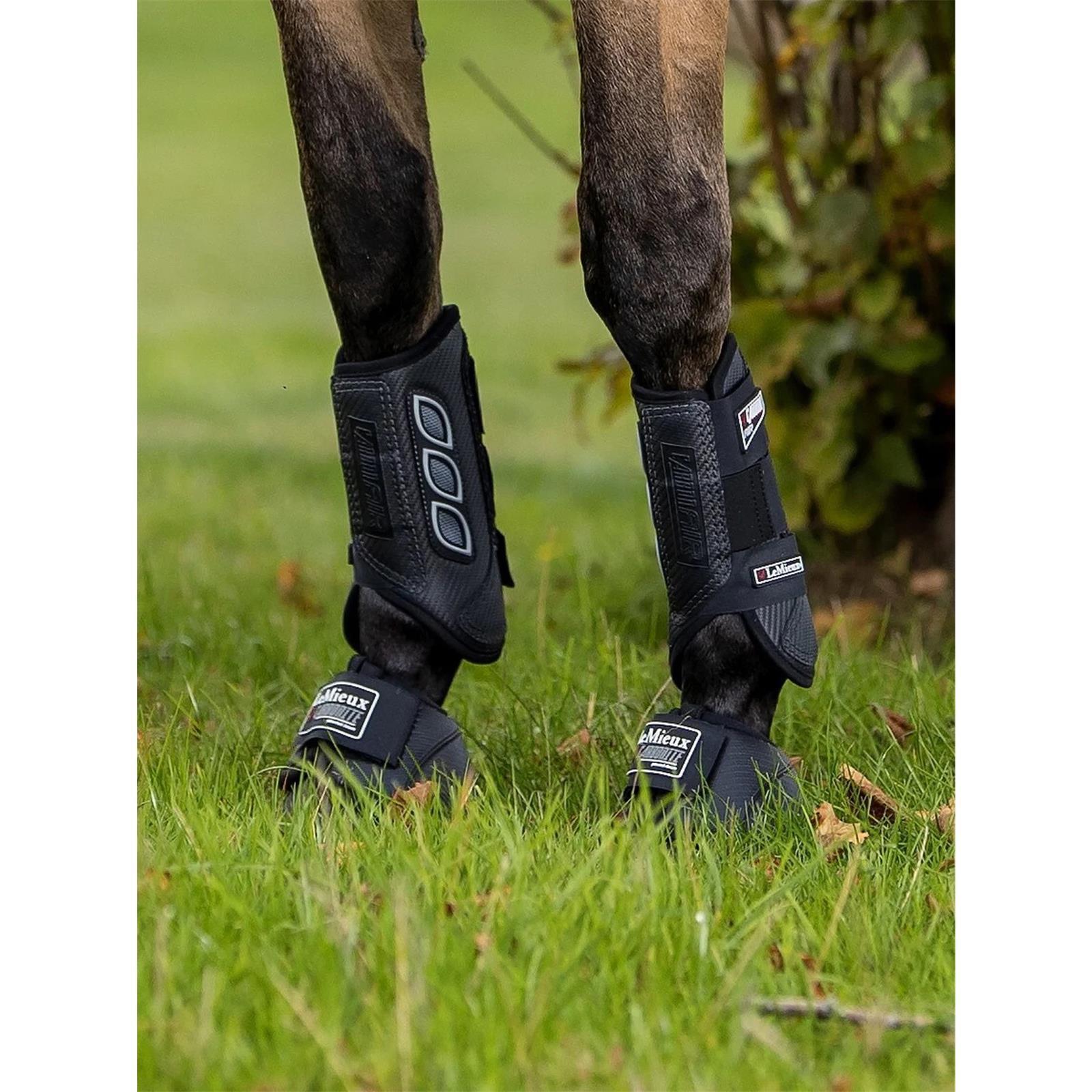 LeMieux Gamaschen Carbon Air XC Boots Front Black L